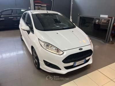 Ford Fiesta Fiesta VI 2013 5p 1.5 tdci ST-line 75cv Bianco usata Romano di Lombardia