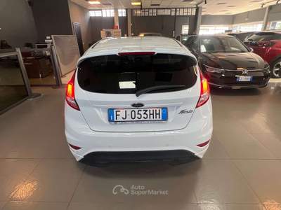 Ford Fiesta Fiesta VI 2013 5p 1.5 tdci ST-line 75cv Bianco usata Romano di Lombardia