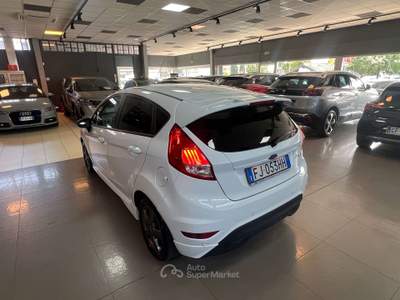 Ford Fiesta Fiesta VI 2013 5p 1.5 tdci ST-line 75cv Bianco usata Romano di Lombardia