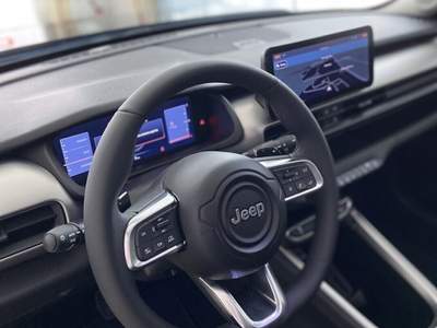 Jeep Avenger Summit pelle tetto sedili elettrici Nero usata San Felice a Cancello