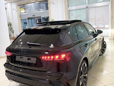 Audi A3 Sportback Identity Black km0 2026 150cv |tetto R19"| Nero usata San Felice a Cancello