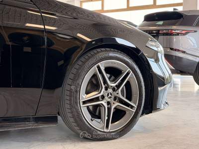 Mercedes-Benz Classe G Classe A - 2022 - A200d Premium Night edition AMG Nero usata Volpiano