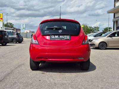 Lancia Ypsilon 1.2 69 CV Gold Rosso usata Cento