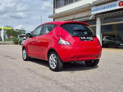 Lancia Ypsilon 1.2 69 CV Gold Rosso usata Cento