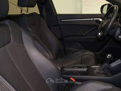 Audi Q3 Q3 35 1.5 tfsi Identity Black s-tronic 150cv 2023 Argento usata Monte Compatri