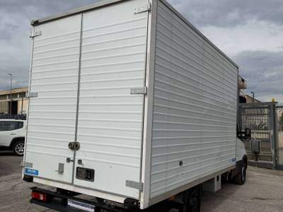 Iveco Daily 35S14 BOX 3 POSTI - 2022 Bianco usata Corato