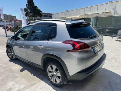 Peugeot 2008 2008 1.2 puretech t Signature s Argento usata Pomezia