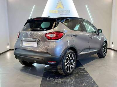 Renault Captur Captur 1.2 tce energy R-Link  *PREZZO VERO* Grigio usata Aprilia