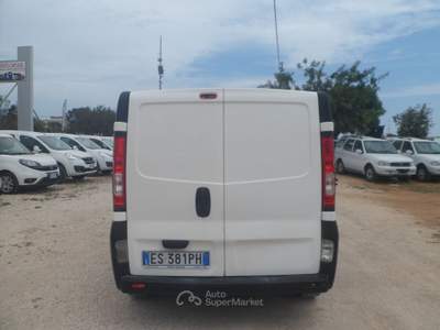 Renault Trafic furgone maxi Bianco usata San Michele Salentino