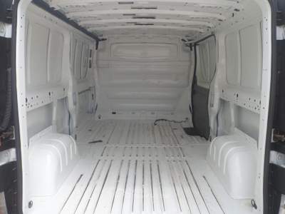 Renault Trafic furgone maxi Bianco usata San Michele Salentino