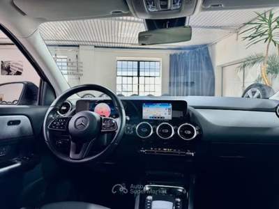 Mercedes-Benz GLA 2020 Mercedes-Benz GLA 200d Business Led Performance Panoramico Nero usata Brione