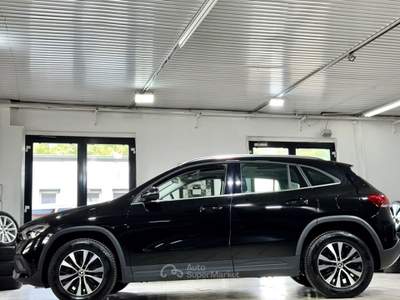Mercedes-Benz GLA 2020 Mercedes-Benz GLA 200d Business Led Performance Panoramico Nero usata Brione