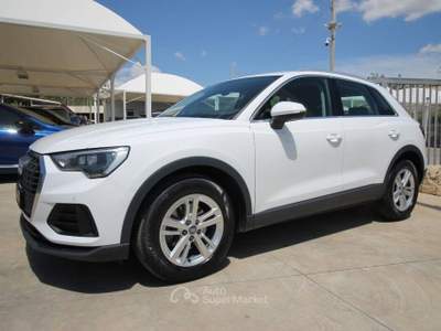 Audi Q3 S tronic Business 150cv|12.2018 Bianco usata Noto