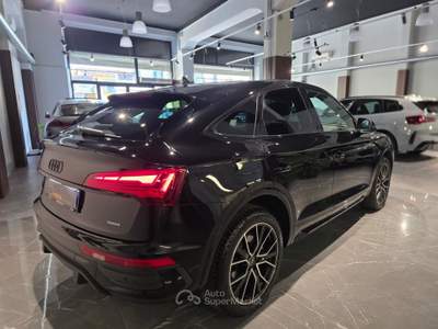 Audi Q5 Sportback  S line Identity Black quattro s-tronic 204cv Nero usata Firenze