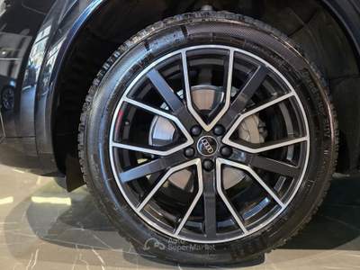 Audi Q5 Sportback  S line Identity Black quattro s-tronic 204cv Nero usata Firenze