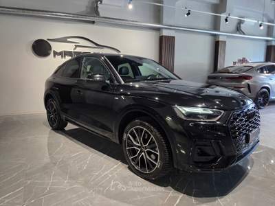 Audi Q5 Sportback  S line Identity Black quattro s-tronic 204cv Nero usata Firenze