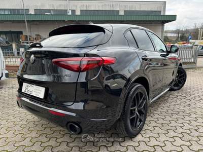 Alfa Romeo Stelvio AT8 Q4 Veloce Nero usata Mercato Saraceno