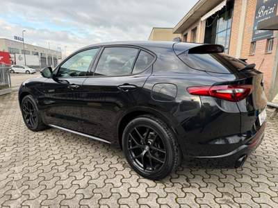 Alfa Romeo Stelvio AT8 Q4 Veloce Nero usata Mercato Saraceno
