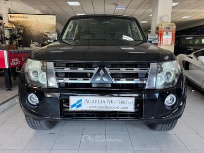 Mitsubishi Pajero 16V 5p. Intense DPF 7 POSTI FULL OPTIONAL PERFETTO!!! Nero usata Viareggio