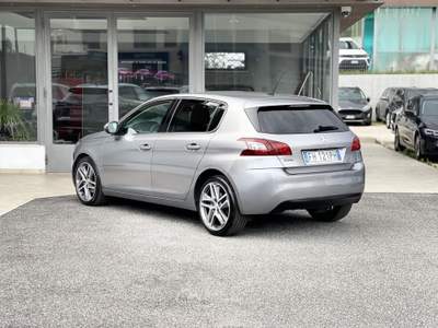 Peugeot 308 1.6 Diesel 120CV E6 Neo - 2017 Grigio usata Roma