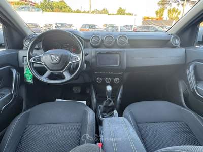 Dacia Duster 1.5 dCi 110cv 4x2 S&S EU6 Comfort EDC FINO A 24 MESI DI GARANZIA Nero usata Salerno