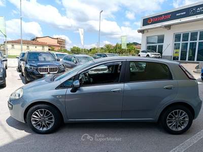 Fiat Grande Punto Grande Punto 5p 1.3 mjt 16v Actual s&s 75cv FINO A 24 MESI DI GARANZIA Grigio usata Salerno