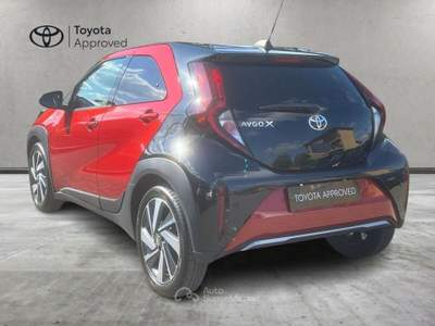 Toyota Aygo X 1.0B (72 CV) Lounge Rosso usata Civate