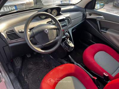 Lancia Ypsilon Ypsilon 1.2 8v Oro - OK NEOPATENTATI - NON RICONDIZIONATA usata Meda
