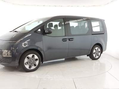 Hyundai Staria HEV 1.6T 9 POSTI WAGON AT 2WD Nero usata Bolzano