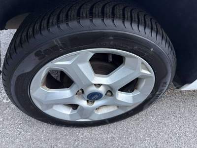 Ford Fiesta 3p 1.4 16v TitaniumGPL Bianco usata Lallio