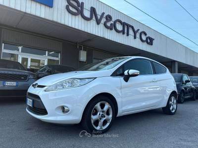 Ford Fiesta 3p 1.4 16v TitaniumGPL Bianco usata Lallio