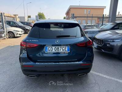 Mercedes-Benz GLA d Premium auto / LUCI D'AMBIENTE Blu/Azzurro usata Lallio