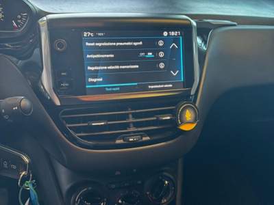 Peugeot 208 S&S 5 porte GT Line Grigio usata Giugliano in Campania