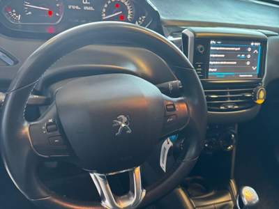 Peugeot 208 S&S 5 porte GT Line Grigio usata Giugliano in Campania