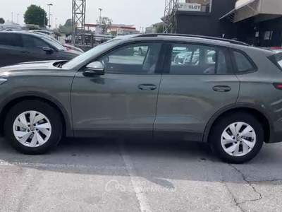 Volkswagen Tiguan 1.5 etsi Life 130cv dsg Verde usata Leno