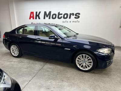 BMW Serie 5 530d 530 d xDrive 258CV Luxury MOTORE DA RIFARE Blu/Azzurro usata Parma