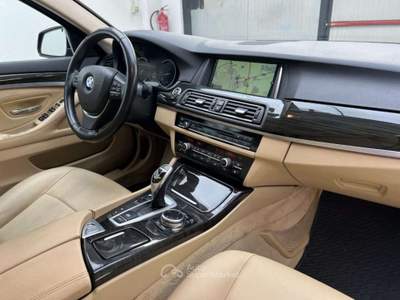 BMW Serie 5 530d 530 d xDrive 258CV Luxury MOTORE DA RIFARE Blu/Azzurro usata Parma