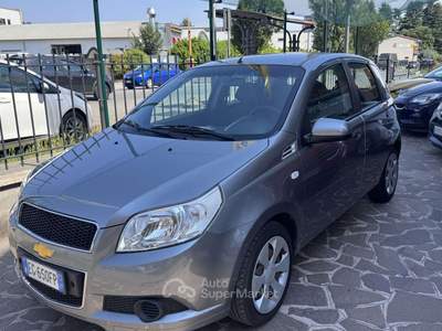 Chevrolet Aveo 5p 1.2 LT ecologic Gpl Neo Patentati Argento usata Lesmo