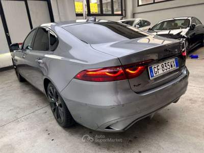 Jaguar XF 2.0 D 204 CV AWD aut. SE Grigio usata Parma