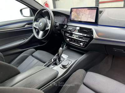 BMW Serie 5 518d 518 d 48V Touring Msport Blu/Azzurro usata Parma