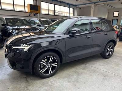 Volvo XC40 B3 automatico Plus Dark Nero usata Parma