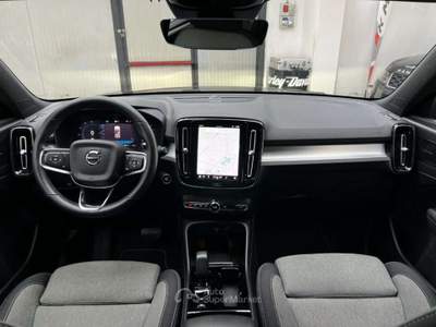 Volvo XC40 B3 automatico Plus Dark Nero usata Parma