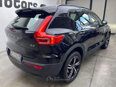 Volvo XC40 B3 automatico Plus Dark Nero usata Parma