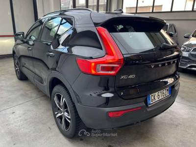 Volvo XC40 B3 automatico Plus Dark Nero usata Parma