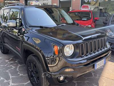 Jeep Renegade 2.0 mjt Trailhawk 4wd 170cv auto Gancio Traino Nero usata Lesmo