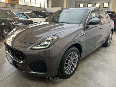 Maserati Grecale MHEV 300 CV AWD GT Grigio usata Parma