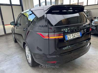 Land Rover Discovery 3.0D I6 249 CV AWD Auto R-Dynamic HSE Nero usata Parma
