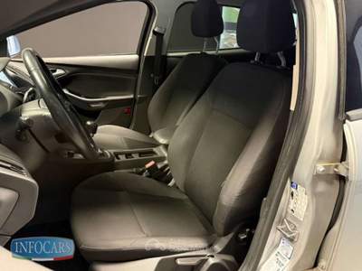 Ford Focus SW 1.5 TDCi 120 CV Business Argento usata Este