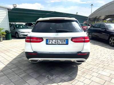 Mercedes-Benz Classe E E SW All-Terrain 400 d Premium 4matic Auto-FZ467RM Bianco usata Basiliano