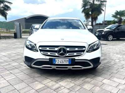Mercedes-Benz Classe E E SW All-Terrain 400 d Premium 4matic Auto-FZ467RM Bianco usata Basiliano